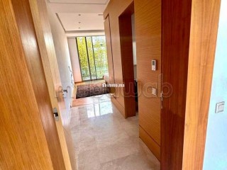 À VENDRE – Magnifique Villa de Prestige à Souissi, Rabat - Villa à vendre - Rabat