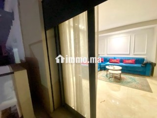 Magnifique Studio Meublé sans vis a vis avec double terrasse au Maarif Disponible le 01/08 - Appartement à louer - Casablanca