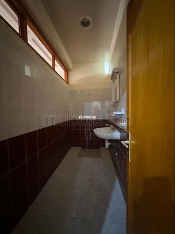 superbe-appartement-a-vendre-a-hay-houda-4-pieces-confortables-big-6