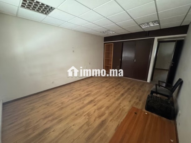location-de-bureaux-a-maarif-surface-totale-120-m2-ascenseur-big-2