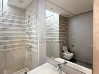 Somptueuse Villa 4 chambres en location vide ou meublée à Californie avec piscine et grand jardin, Casablanca - Villa à louer - Casablanca