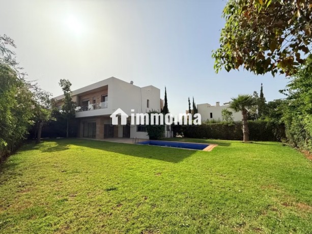 somptueuse-villa-4-chambres-en-location-vide-ou-meublee-a-californie-avec-piscine-et-grand-jardin-casablanca-big-0