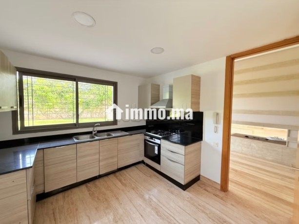 somptueuse-villa-4-chambres-en-location-vide-ou-meublee-a-californie-avec-piscine-et-grand-jardin-casablanca-big-5