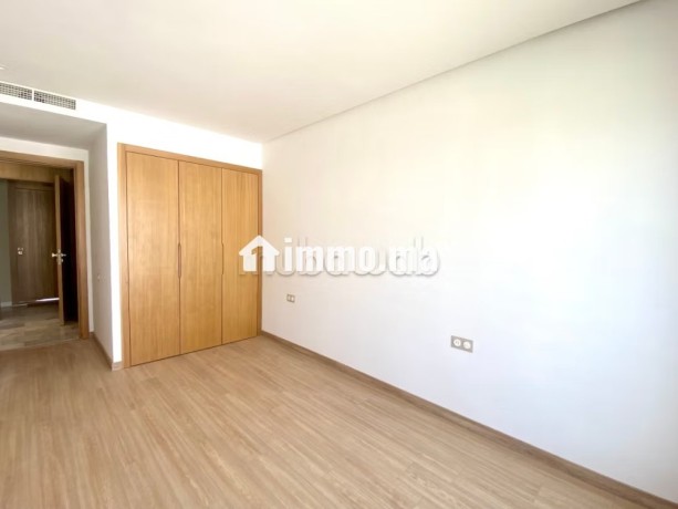 magnifique-studio-neuf-sans-vis-a-vis-en-location-vide-a-palmier-casablanca-big-4