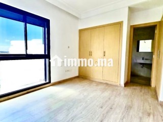 CFC JOLI 3CH TERRASSE ensoleillée 150m2 - Appartement à louer - Casablanca