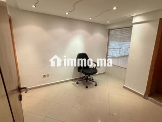 Local commercial à louer à Massira à côté ONOMO - Bureau à louer - Casablanca