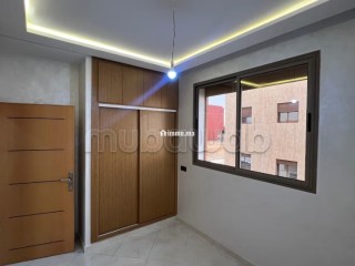 Vend appartement à Hay Mohammadi. 3 grandes pièces - Appartement à vendre - Agadir