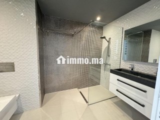 Luxe Appartement meublé à louer avec vue sur mer - Appartement Location Vacances - Tanger