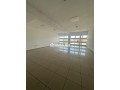 un-bel-espace-professionnel-a-louer-small-0