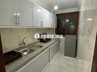 Appartement avec parking bien sécurisé FAMILLE - Appartement Location Vacances - Agadir