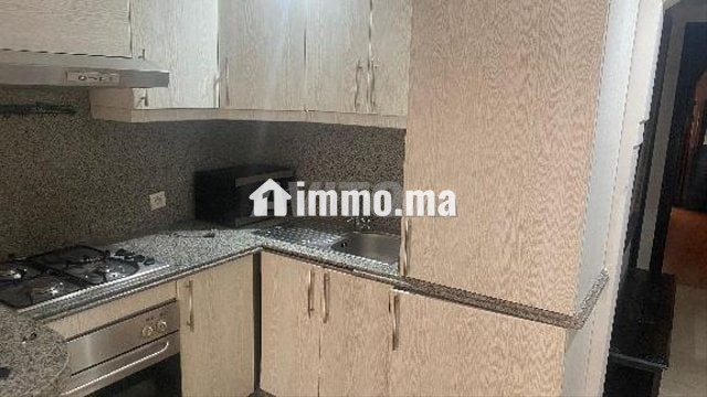 appartement-moderne-en-plein-gueliz-big-3