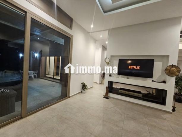 superbe-villa-a-louer-a-route-de-fez-surface-totale-5000-m2-meuble-big-12