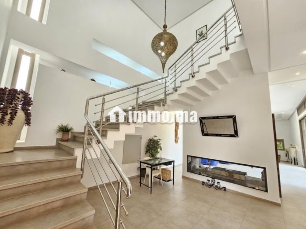 superbe-villa-a-louer-a-route-de-fez-surface-totale-5000-m2-meuble-big-3