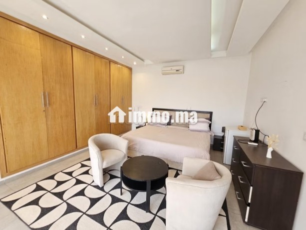 superbe-villa-a-louer-a-route-de-fez-surface-totale-5000-m2-meuble-big-7