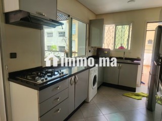Appartement propre plein Racine avec terrasse - Appartement à louer - Casablanca