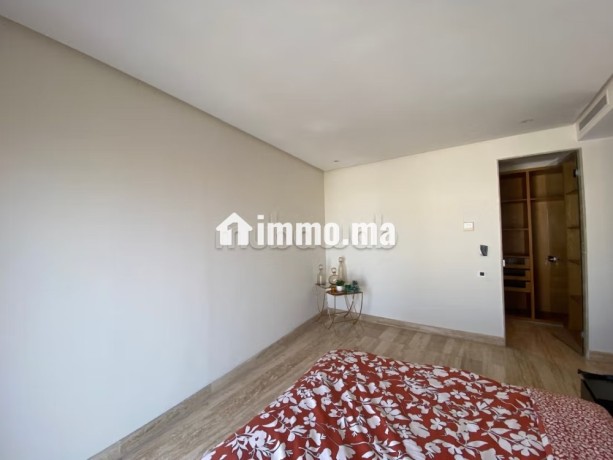 magnifique-appartement-3-ch-avec-terrasse-en-location-vide-au-meuble-a-ghautier-big-11