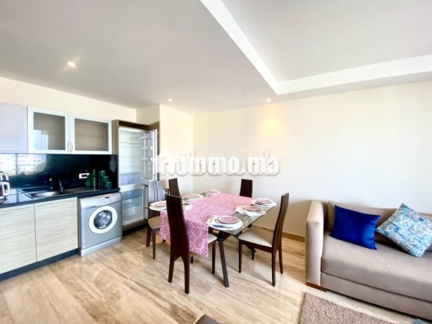 magnifique-appartement-3-ch-avec-terrasse-en-location-vide-au-meuble-a-ghautier-big-1