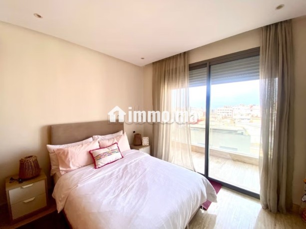 magnifique-appartement-3-ch-avec-terrasse-en-location-vide-au-meuble-a-ghautier-big-5