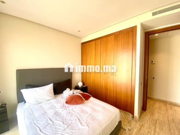 magnifique-appartement-3-ch-avec-terrasse-en-location-vide-au-meuble-a-ghautier-big-8