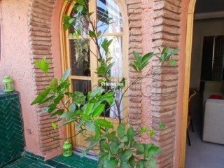 Location d'un appartement à Ennakhil Palmeraie.
Superficie 85 m².
Meublé - Appartement à louer