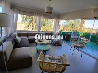 Location d'un appartement à Ennakhil Palmeraie.
Superficie 85 m².
Meublé - Appartement à louer
