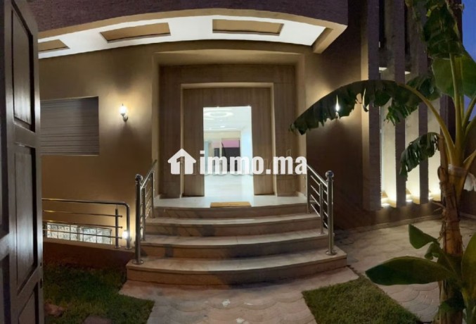 villa-standing-piscine-300m2-a-vendre-med-vi-marrakech-big-1
