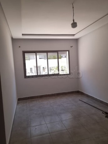 location-dun-appartement-a-sidi-moumen-4-pieces-concierge-big-2