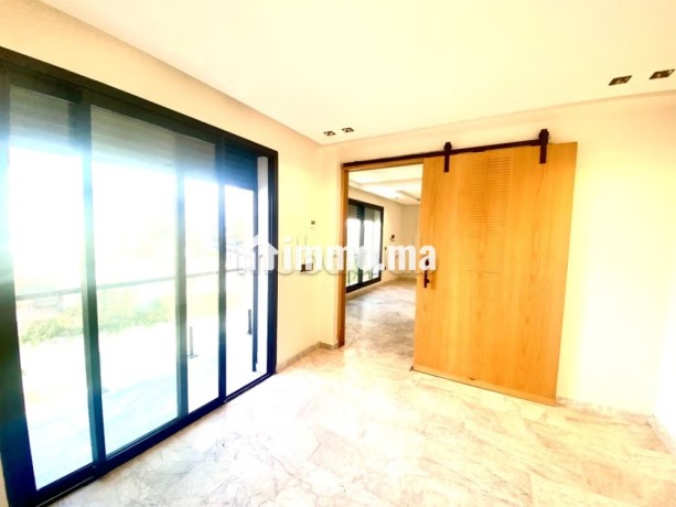 magnifique-studio-sans-vis-a-vis-en-location-vide-a-ferme-bretonne-big-3