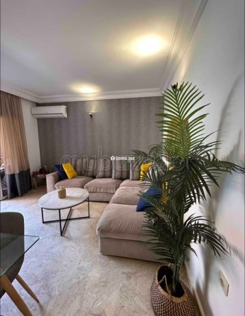 bel-appartement-a-vendre-a-gueliz-3-chambres-agreables-vue-exceptionnelle-sur-la-montagne-chauffage-central-big-1