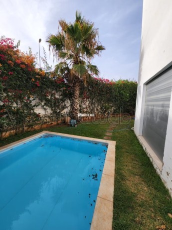 top-villa-avec-piscine-orientation-plein-sud-big-4