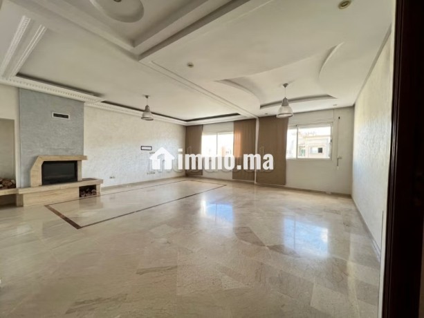 appartement-vide-en-location-big-0