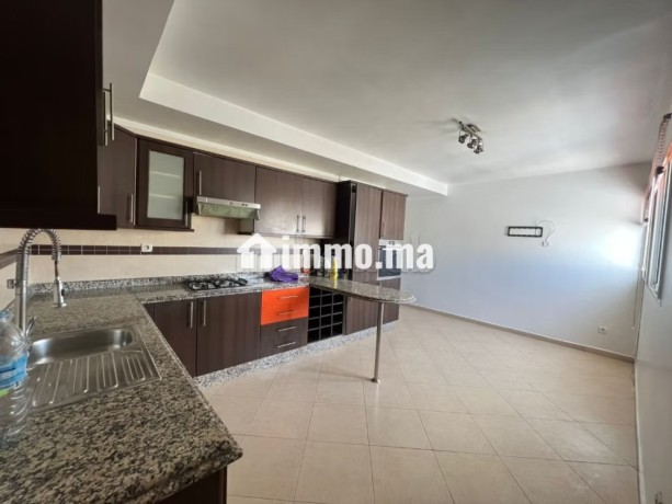 appartement-vide-en-location-big-4