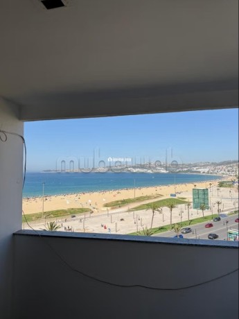 bel-appartement-en-location-vue-total-sur-mer-2-chambres-big-1