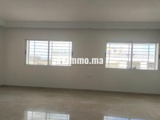 spacieux-appartement-a-louer-hay-riad-rabat
