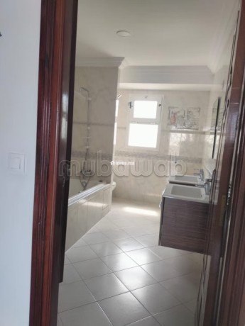 spacieux-appartement-a-louer-hay-riad-rabat-big-1
