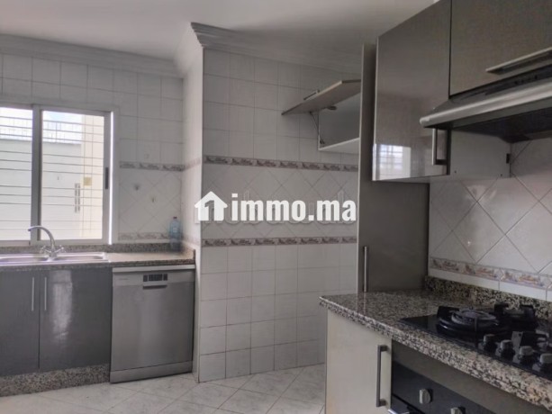 spacieux-appartement-a-louer-hay-riad-rabat-big-5
