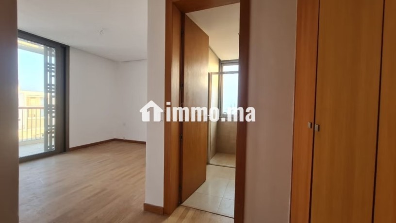 a-louer-somptueux-penthouse-a-marina-sale-big-5