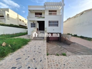 a-vendre-villa-720m2-a-renover-anfa