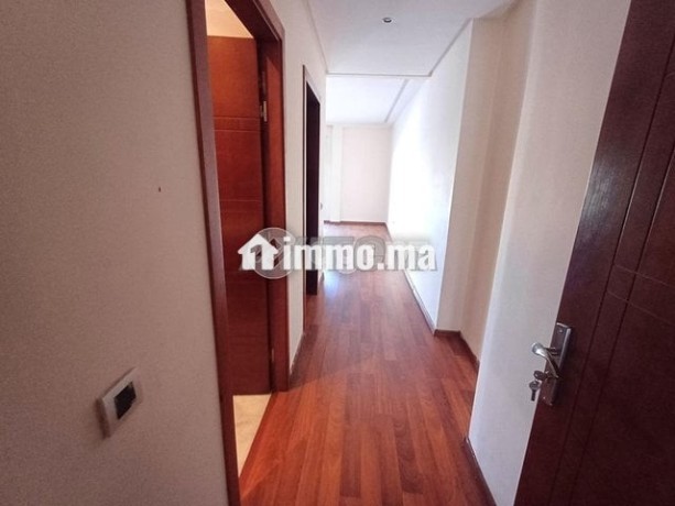 cmn-me-1615-appartement-a-louer-a-2-mars-big-5
