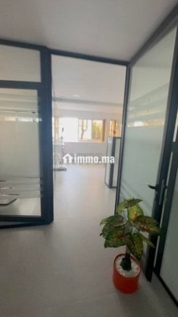 plateau-bureau-a-vendre-big-1