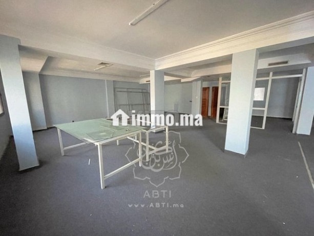 plateau-a-louer-98m2-place-marechal-centre-ville-big-1