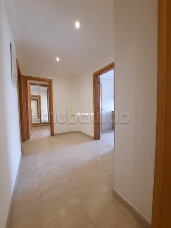 appartement-vide-3-chambres-a-louer-big-4
