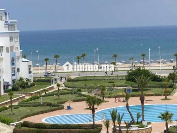 appart-en-face-de-la-mer-et-piscine-big-0