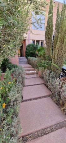 belle-villa-en-location-longue-duree-big-1