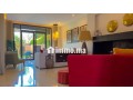 belle-villa-en-location-de-vacances-sur-un-golf-small-0