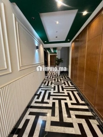 luxe-studio-meuble-neuf-haut-standing-maarif-big-0