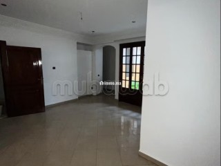 Appartement à louer à Dar Bouazza. Surface totale 130 m². Belle terrasse - Appartement à louer