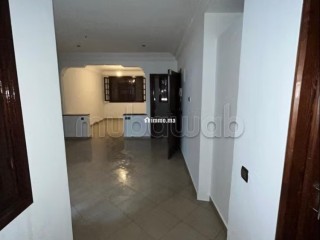 Appartement à louer à Dar Bouazza. Surface totale 130 m². Belle terrasse - Appartement à louer