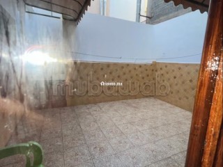 Appartement à louer à Dar Bouazza. Surface totale 130 m². Belle terrasse - Appartement à louer