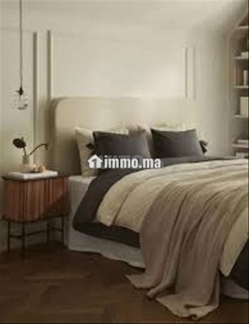 jolie-studio-meuble-par-jour-maarif-big-1